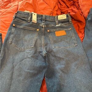 Wrangler High Rise Flare Women’s Jeans